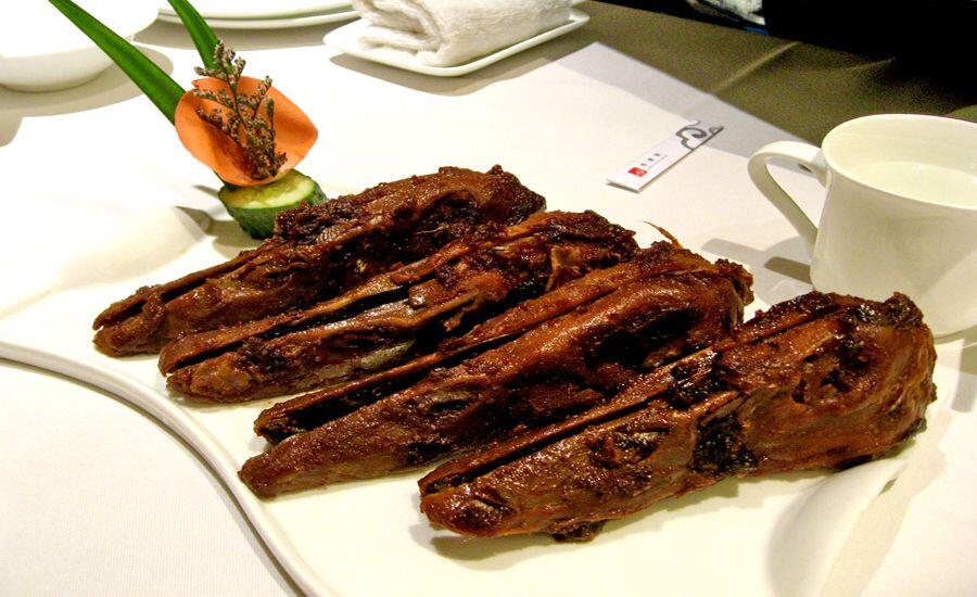 7 Makanan Khas dari Tiongkok yang Anti-mainstream, Berani Coba?