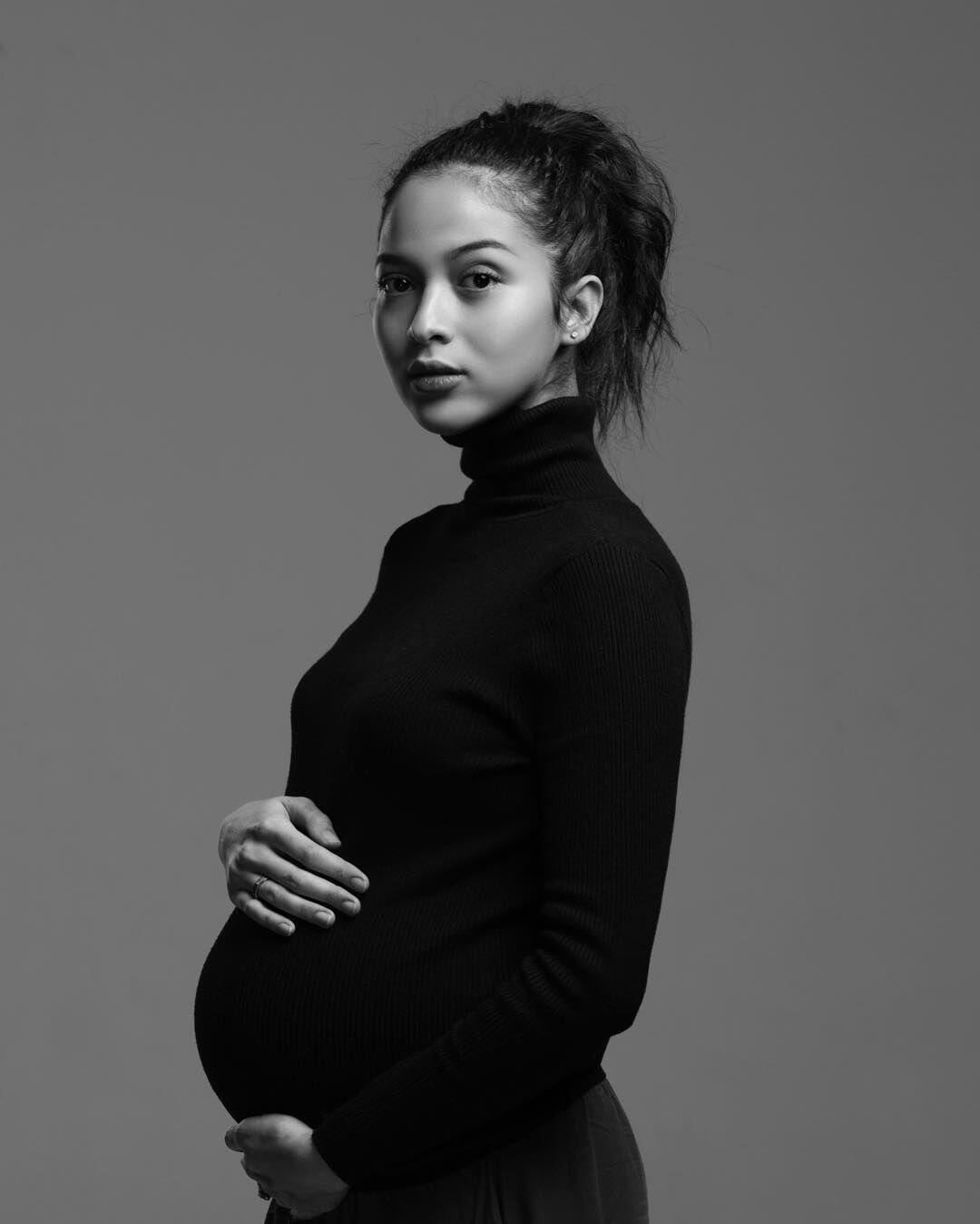 9 Potret Momen Kehamilan Putri Marino, Gemesin Banget!