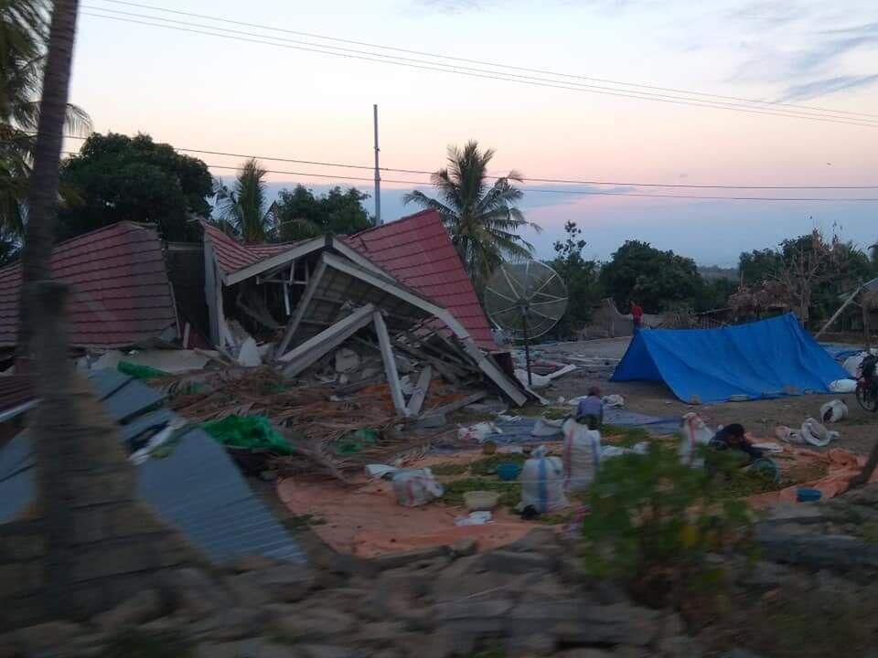Masjid Rata dengan Tanah, Diduga Masih Ada Korban Tertimbun