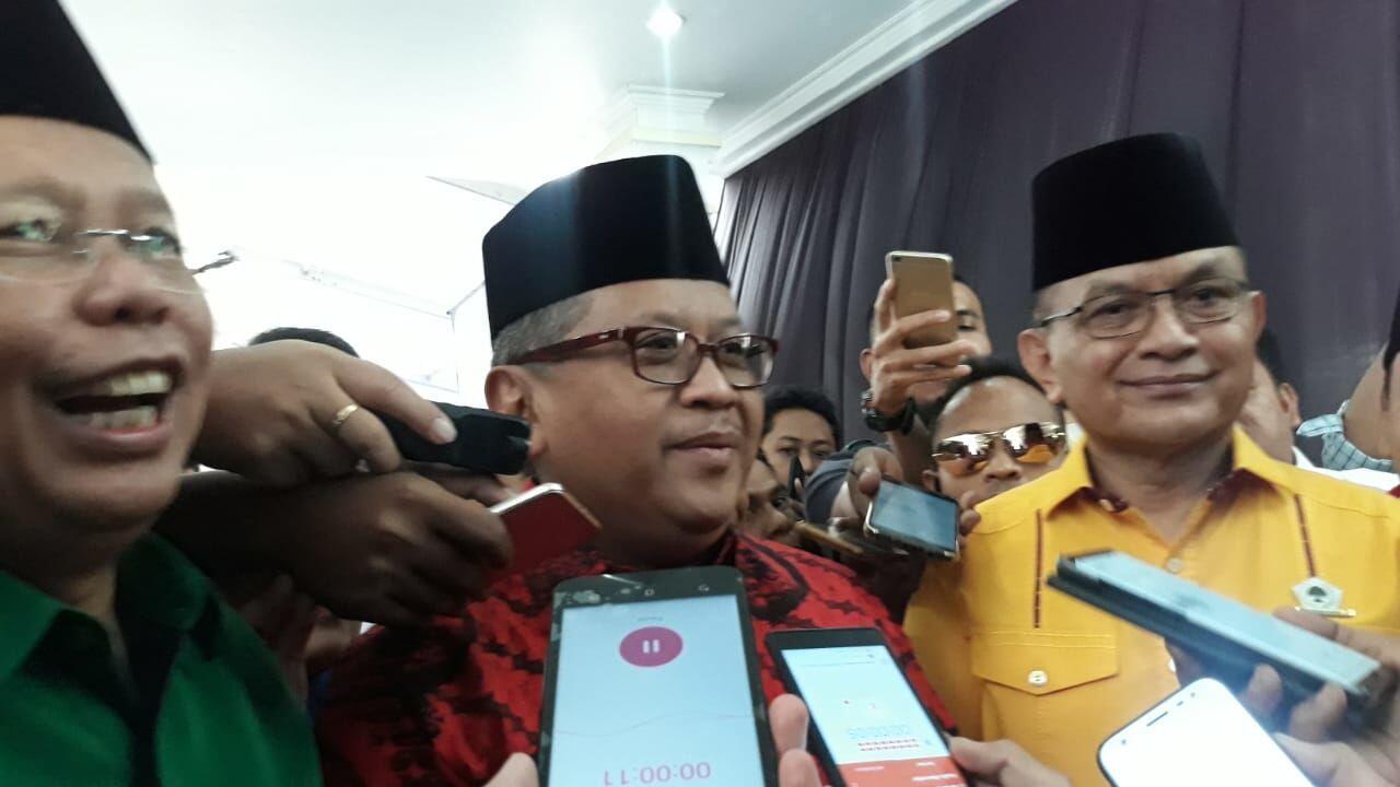 Sekjen PDIP Sebut Koalisi Jokowi Akan Bertambah Satu, Wah!