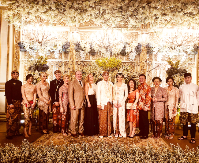 10 Potret Steffie Zamora & Pacar Barunya Si Pangeran Cendana