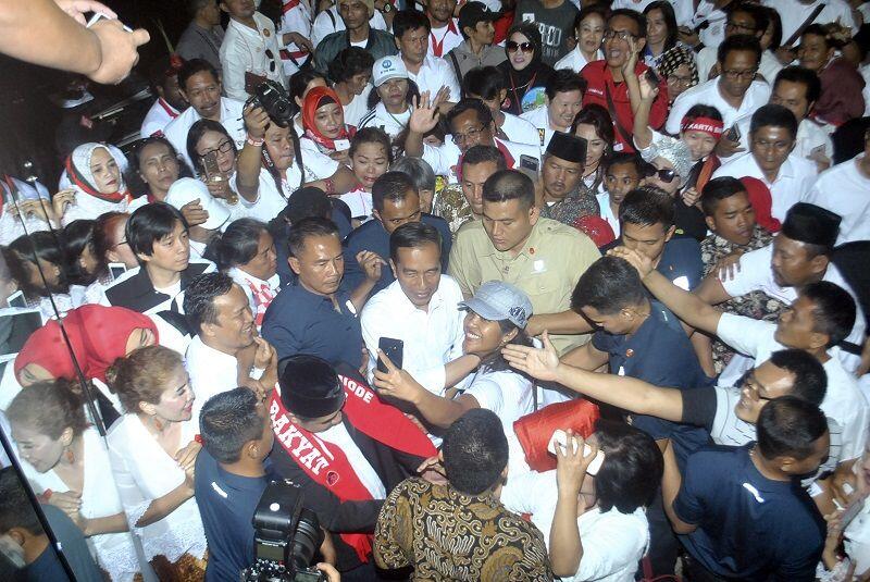 Zulkifli Hasan Sambangi Istana, PAN Berkoalisi dengan Jokowi?