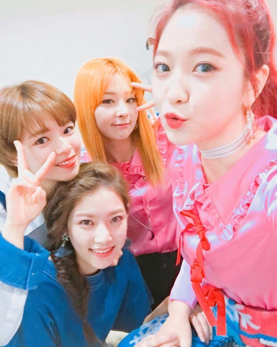 10 Potret Kompak Adik Kakak Gong Seungyeon dan Yoo Jeongyeon Twice
