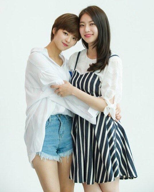 10 Potret Kompak Adik Kakak Gong Seungyeon dan Yoo Jeongyeon Twice