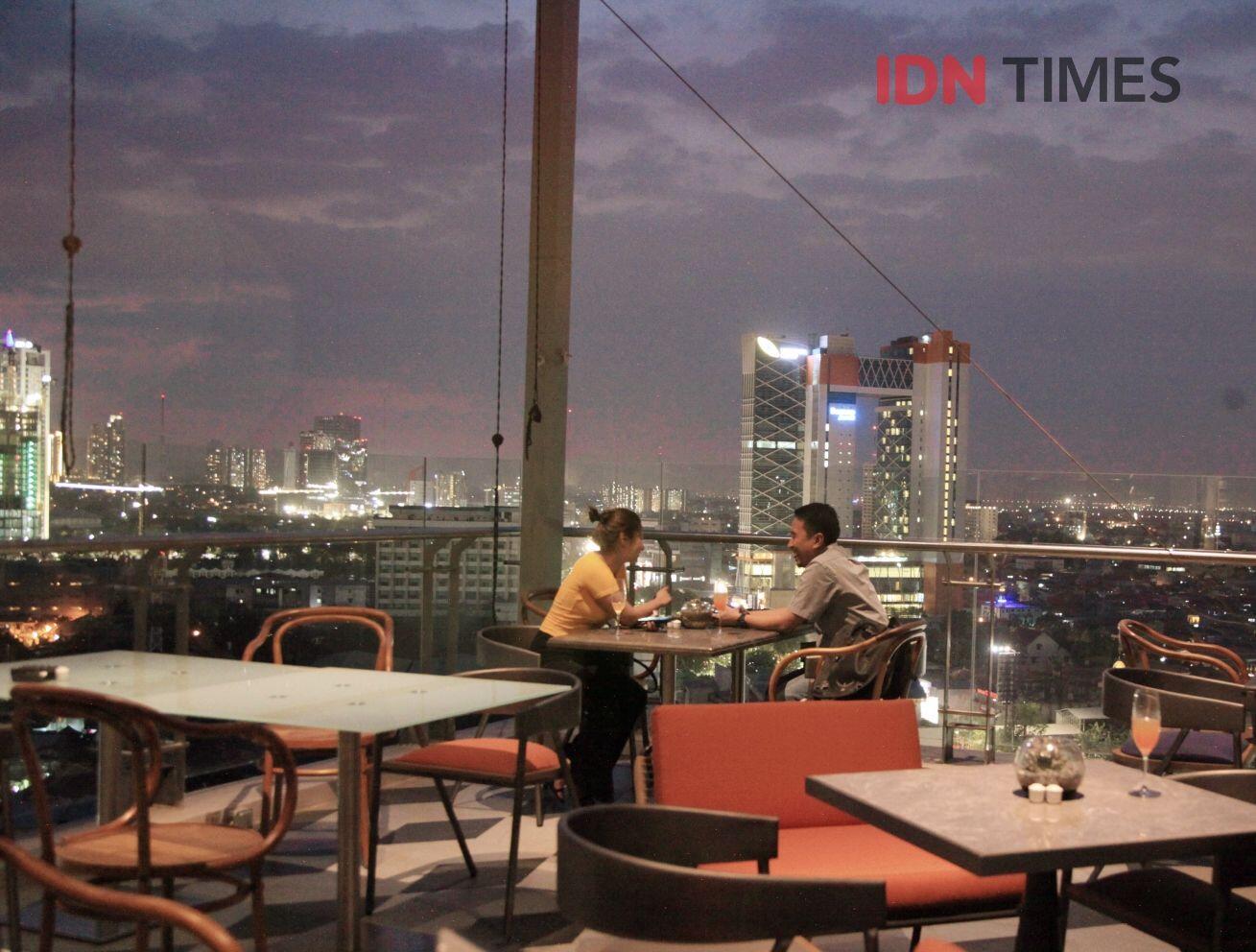 11 Potret Seru Dinner Romantis di Citilites Sky Club & Bistro, Kece!
