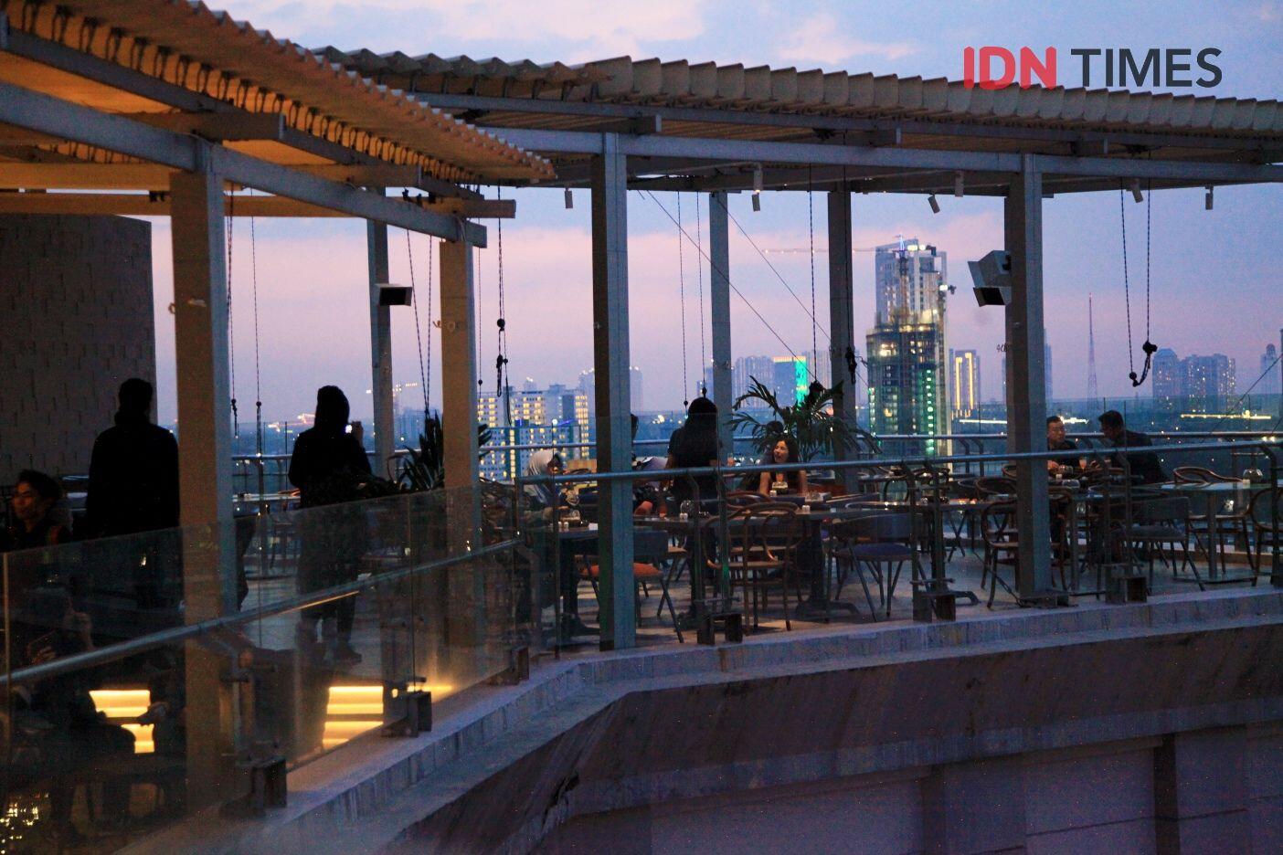11 Potret Seru Dinner Romantis di Citilites Sky Club & Bistro, Kece!