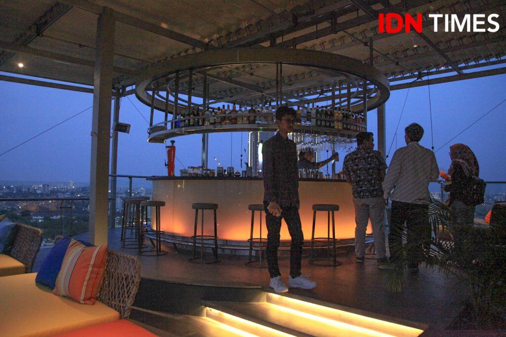 11 Potret Seru Dinner Romantis di Citilites Sky Club & Bistro, Kece!