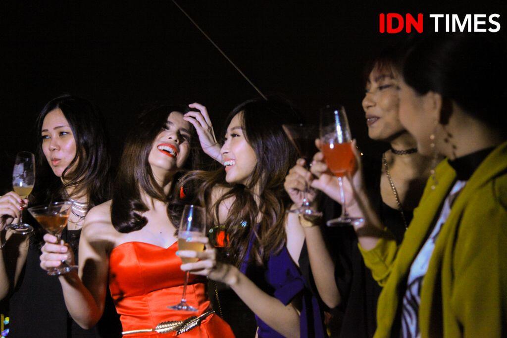 11 Potret Seru Dinner Romantis di Citilites Sky Club & Bistro, Kece!
