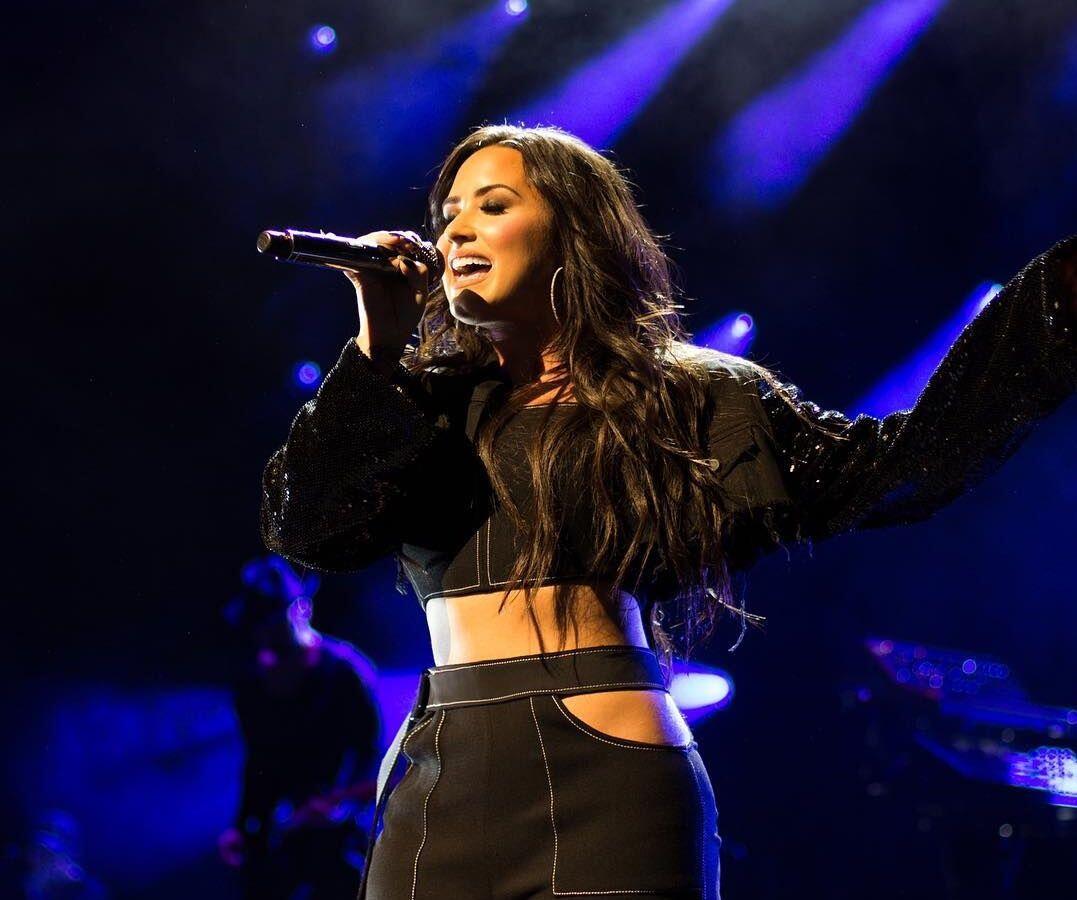 Enak Dinikmati, 10 Lagu Demi Lovato Ini Cocok Temani Harimu