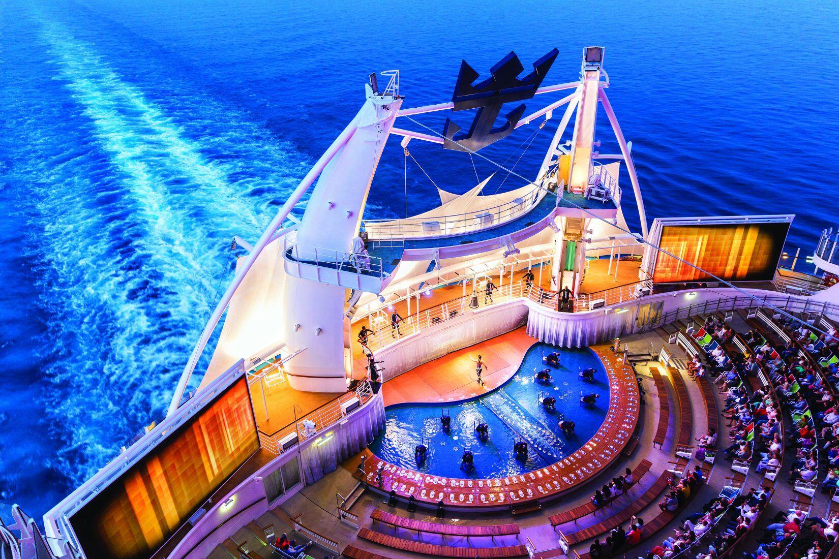 Yuk Intip 14 Potret Kemewahan Kapal Pesiar Symphony Of The Seas Ini!