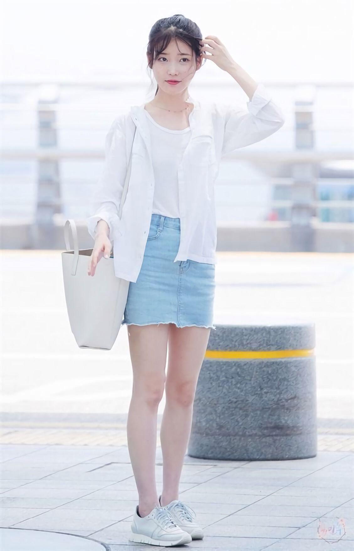 9 Penampilan Manis dalam Berbagai Padu Padan Rok Denim ala Idol KPop