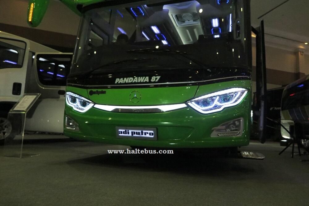 Bus Ultra High Decker yang Hampir Menyerupai Bus Double Decker