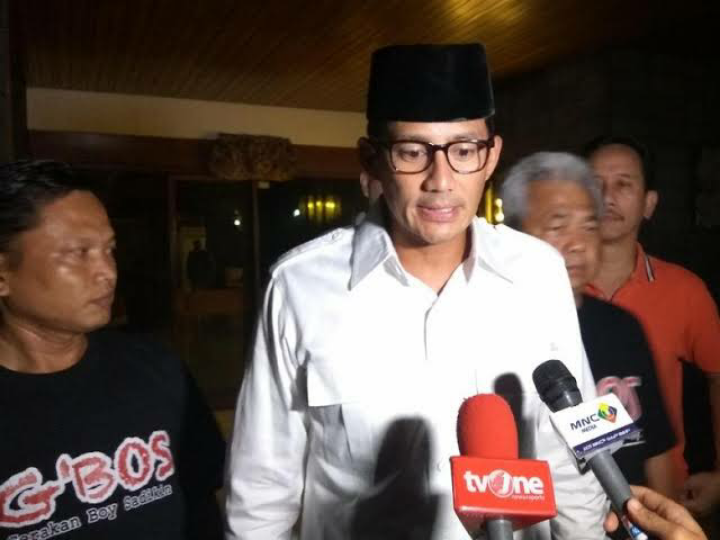 Sandiaga Uno Sambangi Kediaman Prabowo Malam Ini