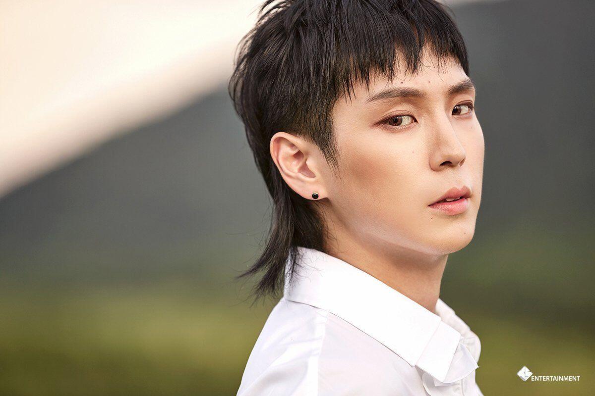 11 Idol KPop Ini Bikin Fans Pangling dengan Gaya Rambut 'Mullet'