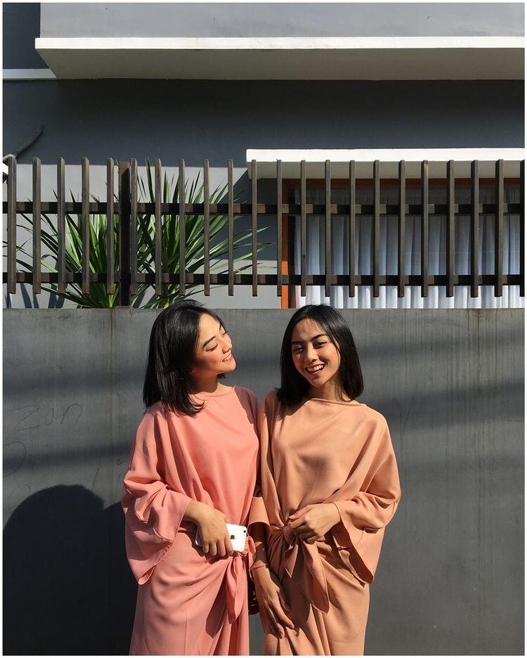 Si Kembar Cantik, Yuk Intip 8 Potret Kebersamaan Azaria dan Azalia!
