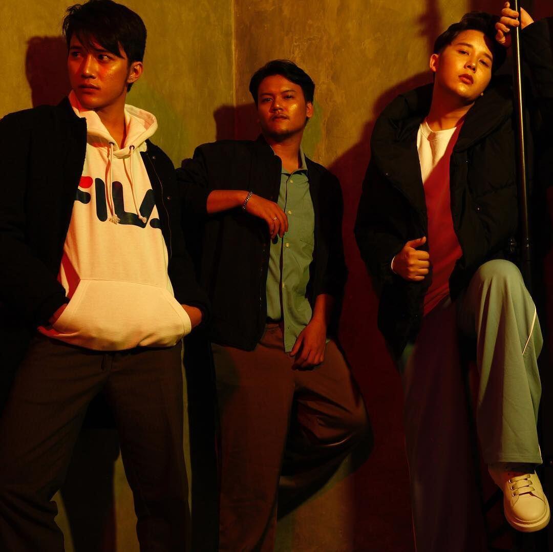 Comeback dengan Single 'Fenomena', Begini 10 Potret Baru SMASH