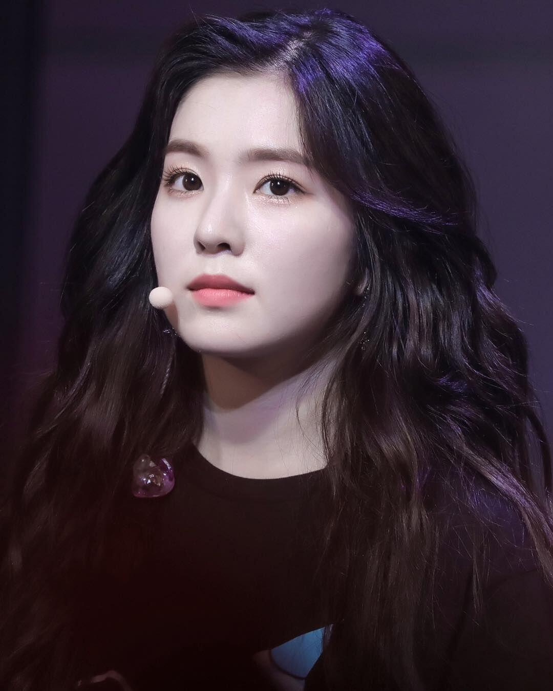 Jadi Leader Teladan, Ini 7 Potret Transformasi Irene Sejak Predebut!