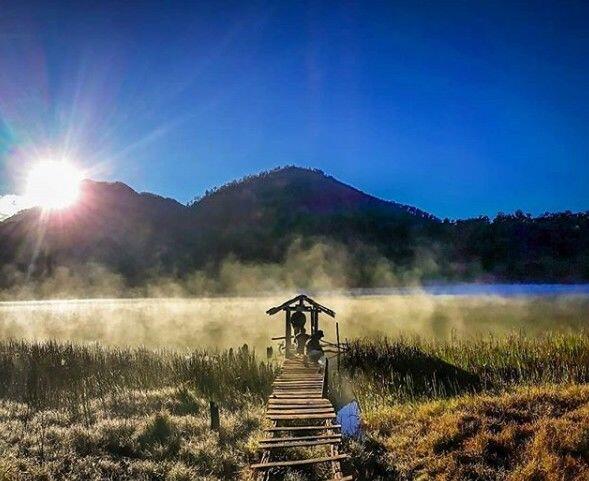 18 Gunung Paling Indah di Pulau Jawa, bak Kepingan Surga Dunia