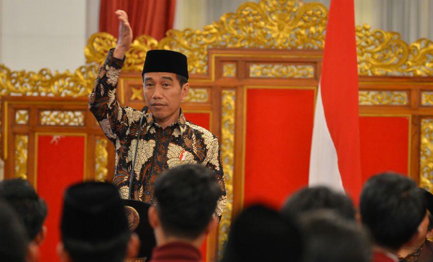 Dianggap Tak Pro-Islam, Jokowi: Tiap Minggu Saya ke Pondok Pesantren