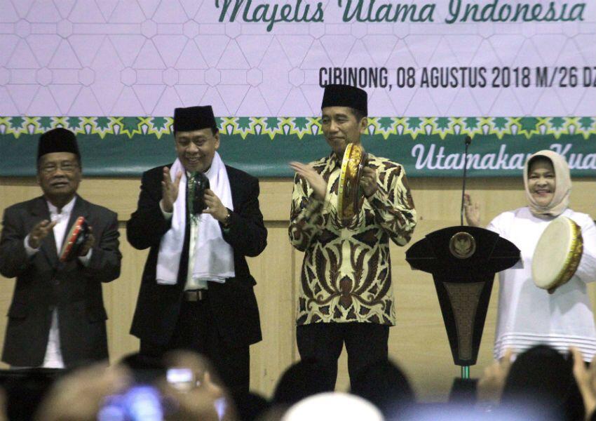 Dianggap Tak Pro-Islam, Jokowi: Tiap Minggu Saya ke Pondok Pesantren