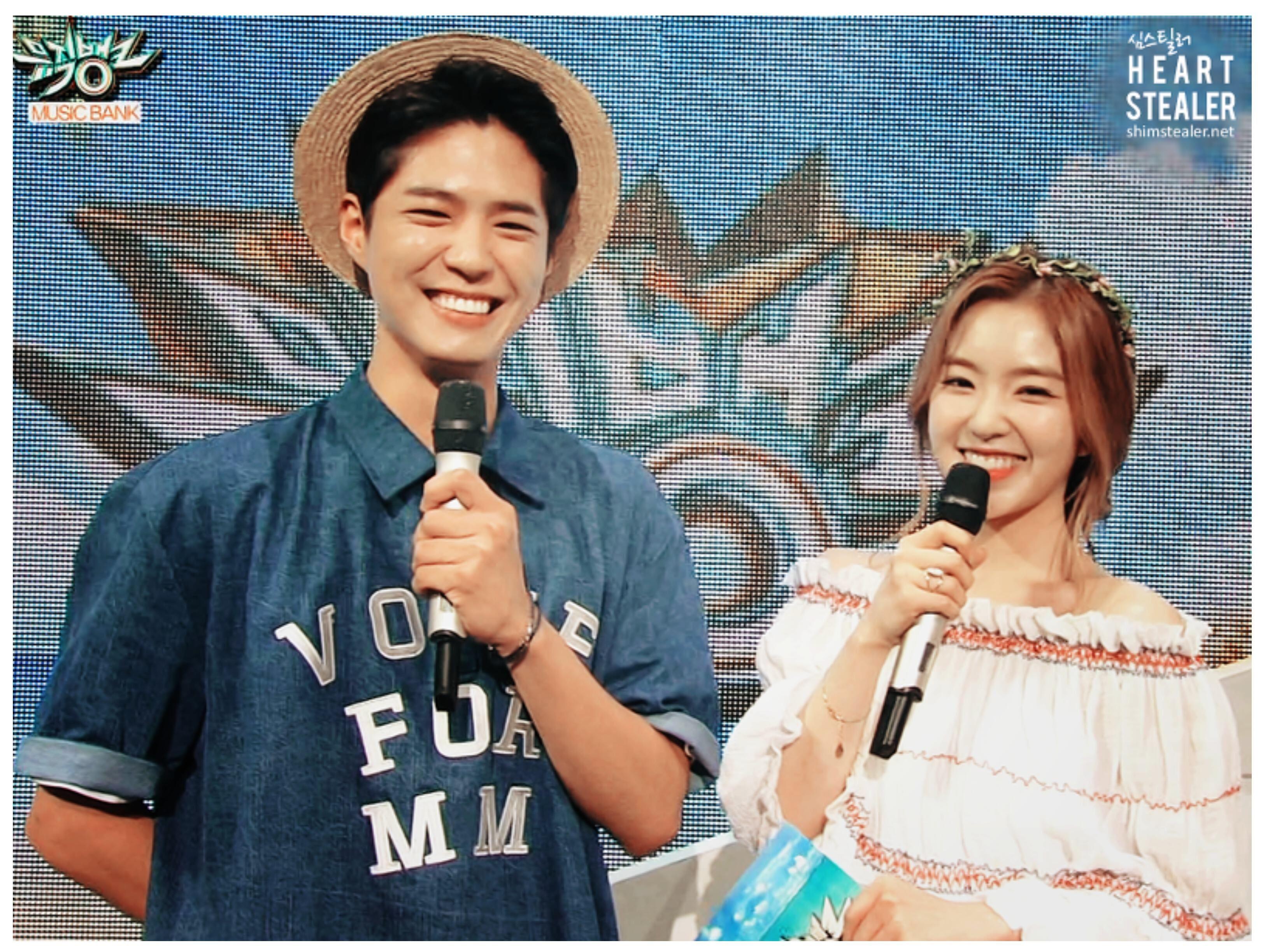 7 Momen Manis Park Bo Gum-Irene Saat Jadi MC Bareng, Bikin Gemas!
