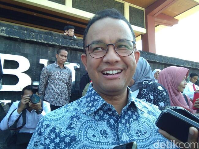 Anies Ucapkan Selamat ke Pasangan Jokowi-Ma'ruf Amin