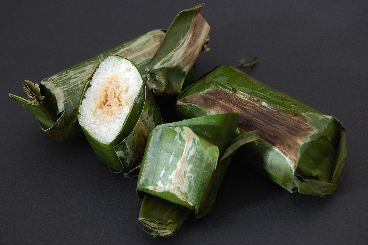 Makanan Indonesia yang Dibungkus Daun Pisang