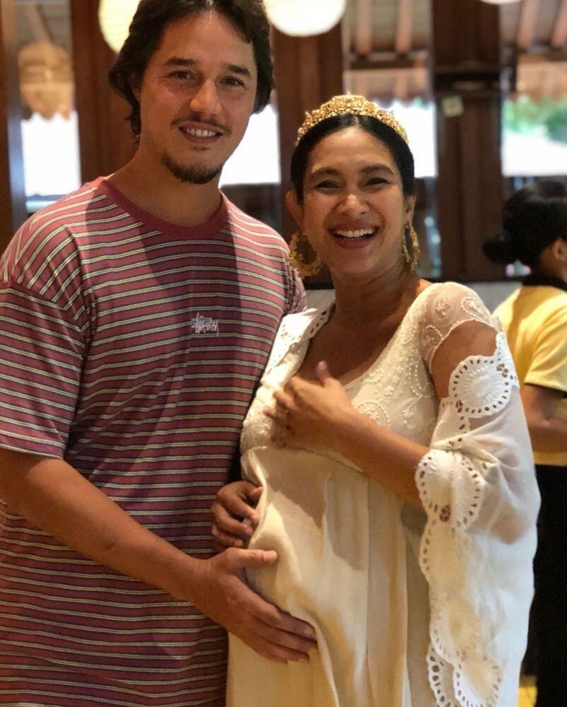 10 Potret Manis Baby Shower Happy Salma, Wah Sebentar Lagi Nih!