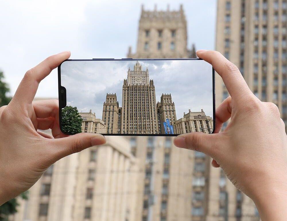 5 Smartphone Paling Wajib Dibeli Tahun 2018 Ini