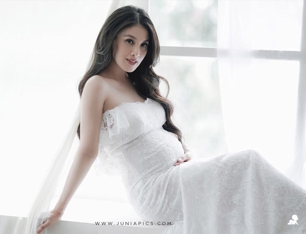 Ulang Tahun ke-35, Inilah 10 Transformasi Sandra Dewi dari Imut-imut