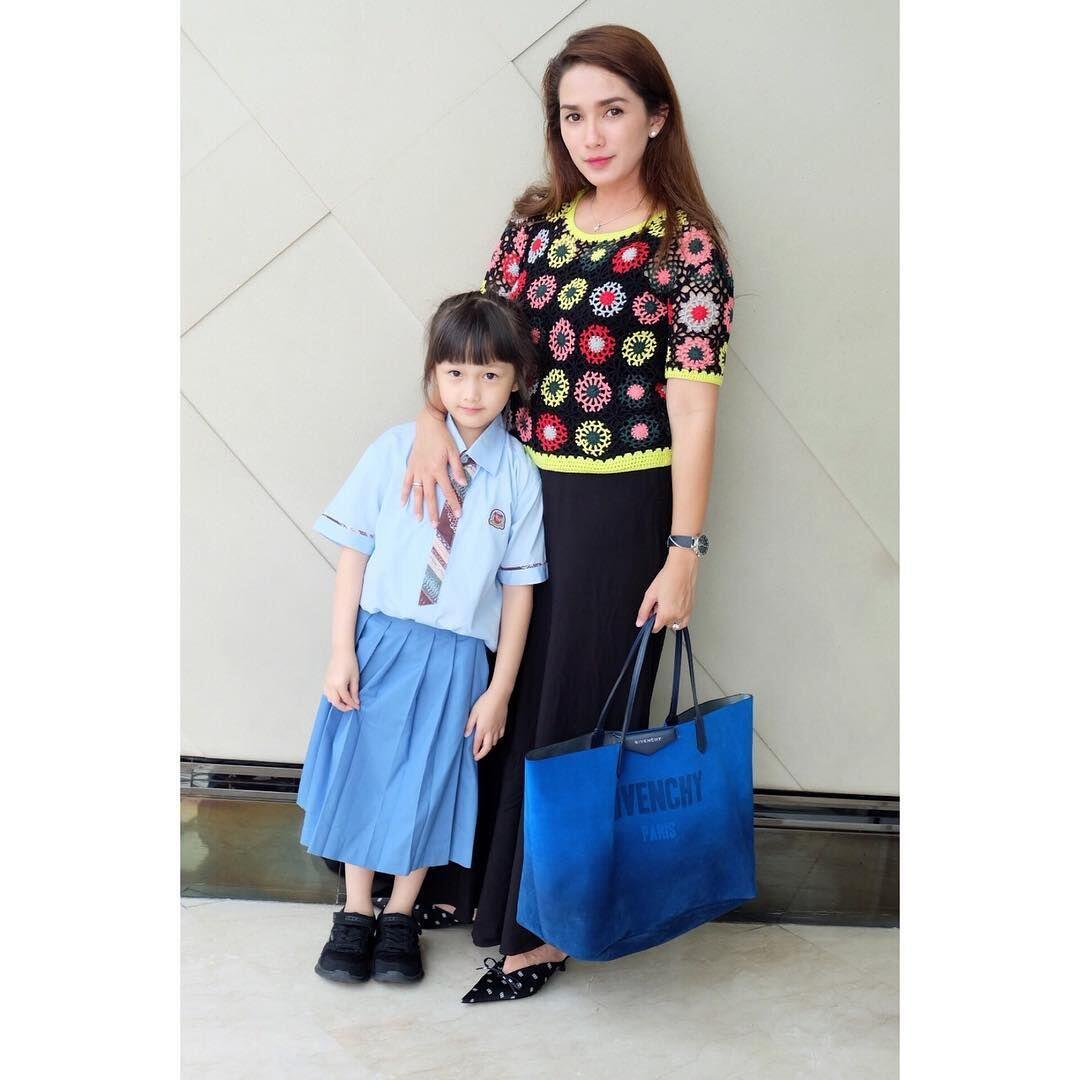 9 Nama Bayi Putri dari Anak Seleb Indonesia yang Mengandung Doa Indah