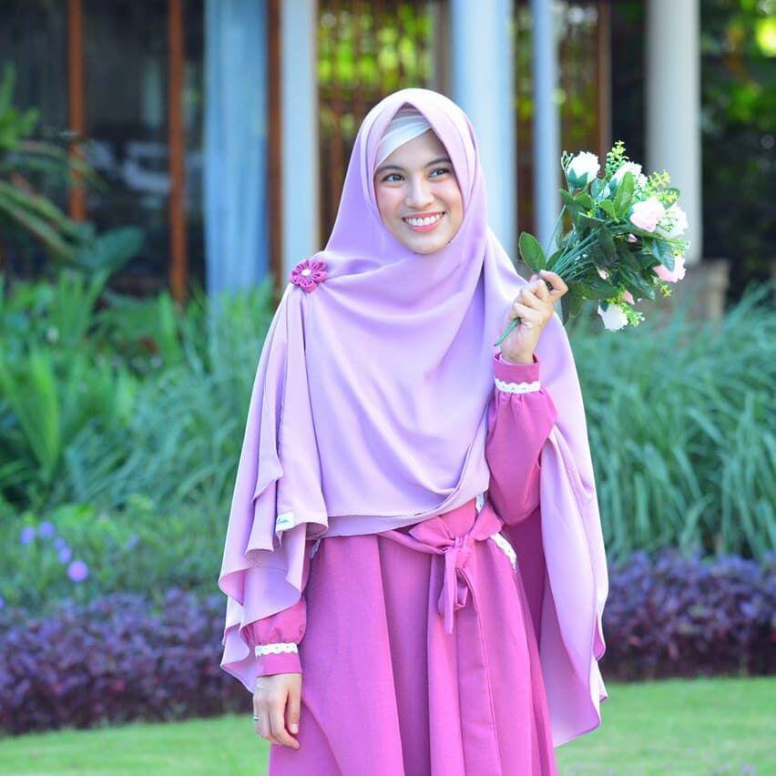 Pendidikan di Atas Segalanya, 10 Seleb Ini Lanjutkan Kuliah Hingga S2