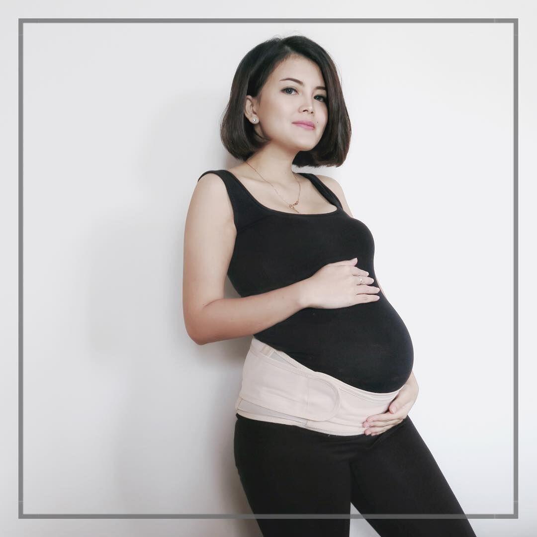 Menanti Kelahiran Anak Kedua, Ini 8 Potret Anggun Tania Putri 'Helen'