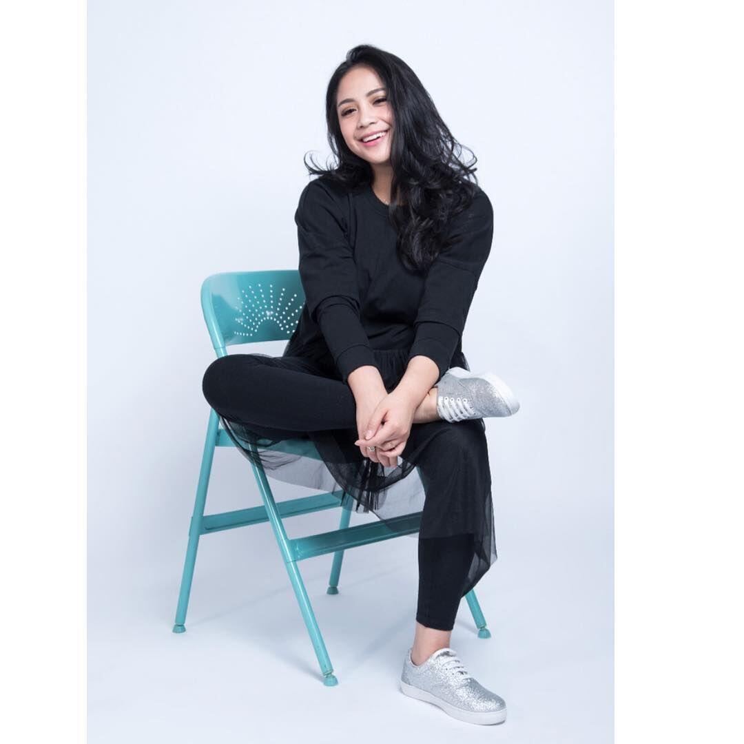 Sudah Punya Momongan, 5 Hot Mommy Ini Tetap Tampil Stylish!