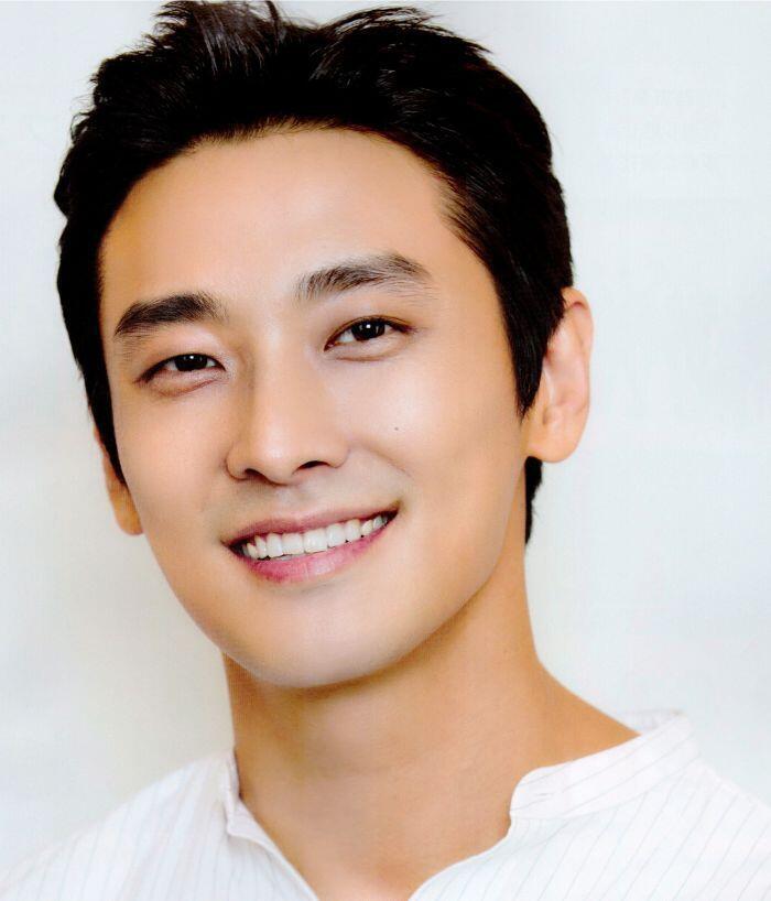 Sebelum Park Seo Joon, 7 Aktor Korea Ini Jadi Idola Para Cewek