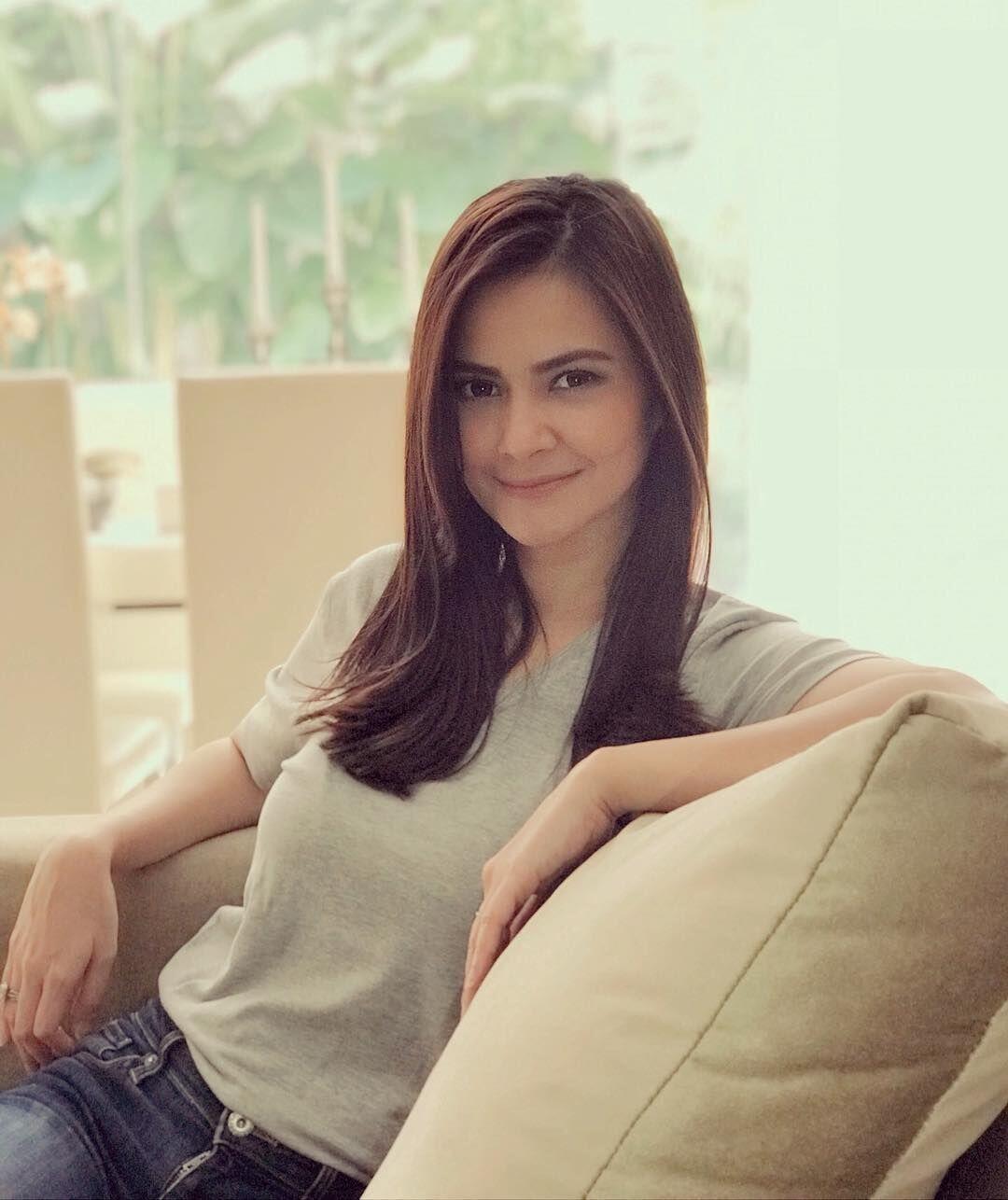 10 Potret Terbaru Cut Tari yang Selalu Awet Muda bak ABG, Hits Abis!