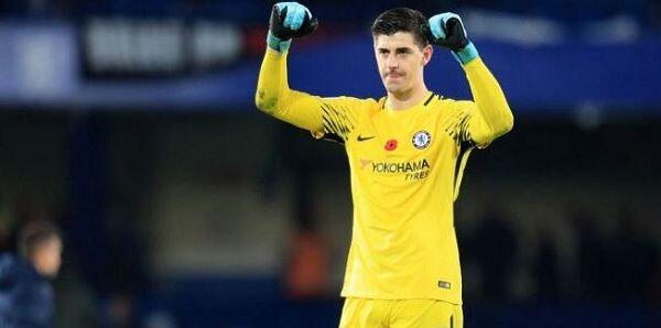 Thibaut Courtois Resmi Berseragam Real Madrid