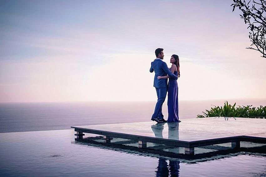 Resmi Lamaran, 10 Bocoran Pre Wedding Denny Sumargo dan Dita Soedarjo