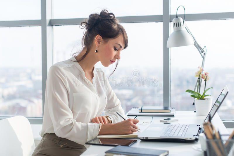 5 Cara Simpel untuk Menemukan Kebahagiaan Saat Bekerja