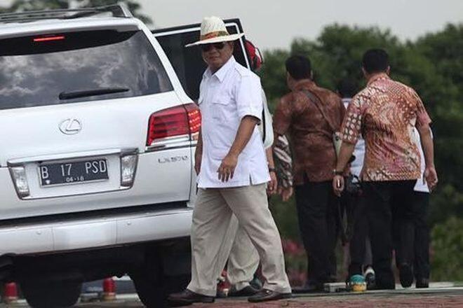 Prabowo sang Pencinta Lexus