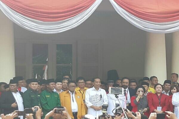 Tiba di Gedung Joang 45, Jokowi dan Ma'ruf Amin Disambut Shalawat