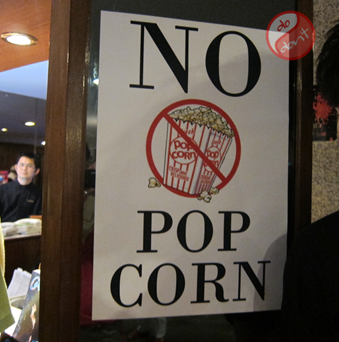 Popcorn : Camilan yang Menyelamatkan Bioskop 