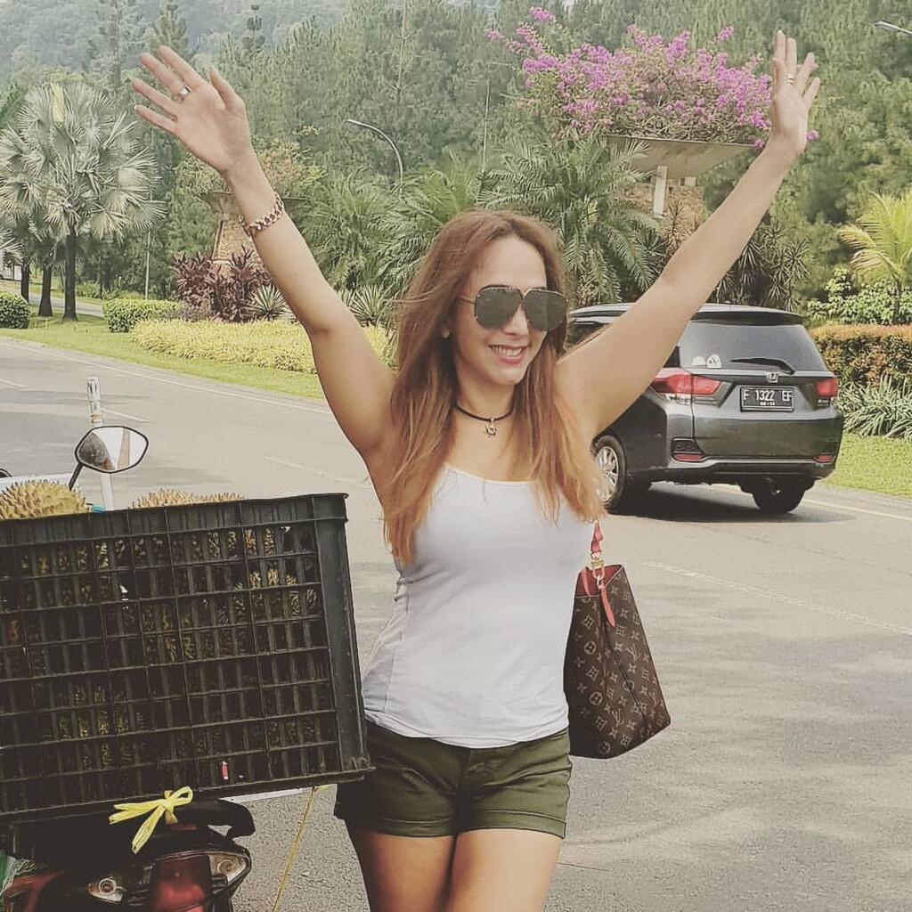 Kiki Fatmala Makin Tua Makin Hot