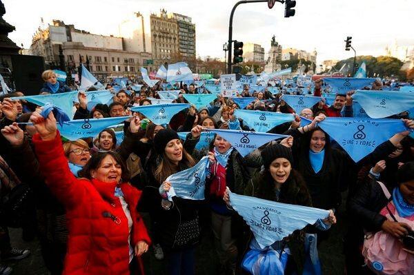 Sebagian Besar Anggota Senat Argentina Tolak RUU Aborsi