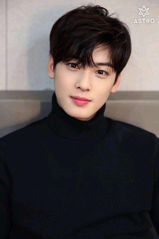 Dijuluki Face Genius, 9 Potret Cha Eunwoo Ini Bikin Jatuh Cinta!