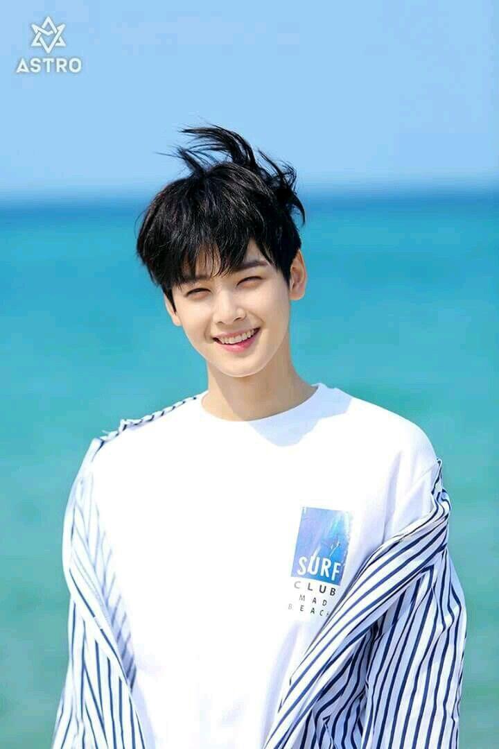 Dijuluki Face Genius, 9 Potret Cha Eunwoo Ini Bikin Jatuh Cinta!