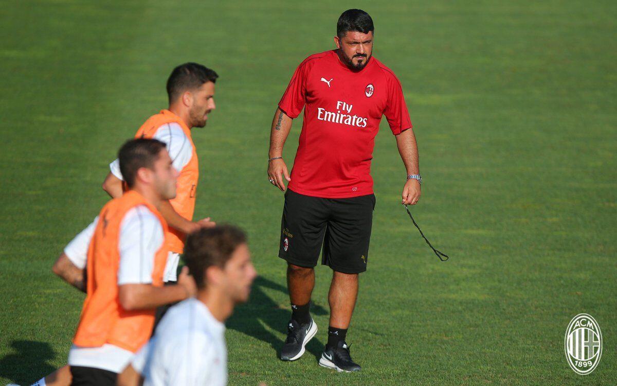 Masih Dipercayakan, Ricardo Rodriguez Batal Hijrah ke Arsenal