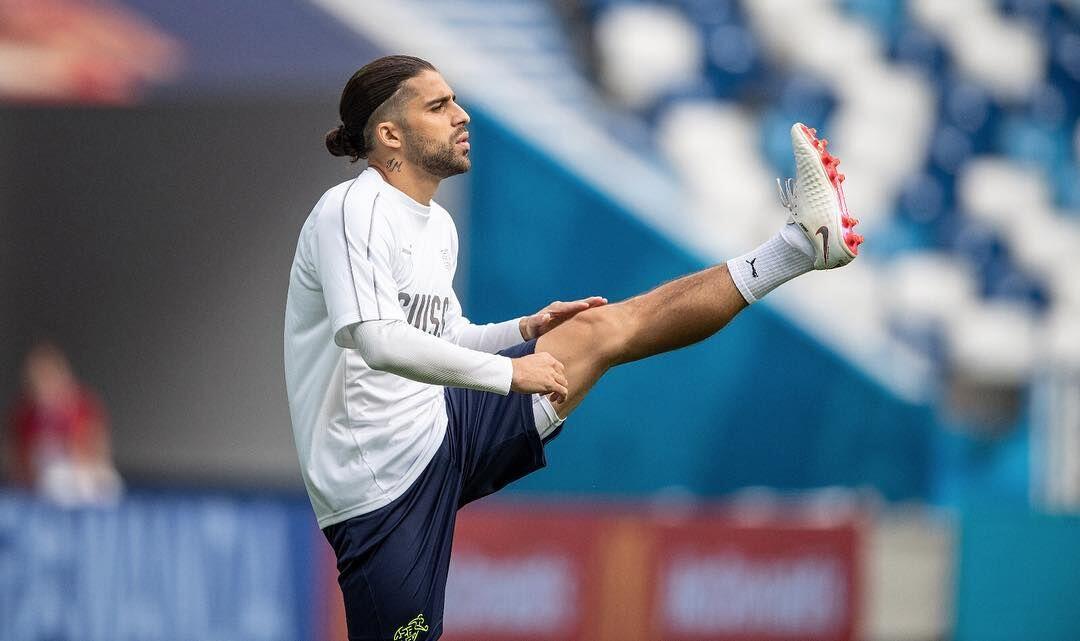 Masih Dipercayakan, Ricardo Rodriguez Batal Hijrah ke Arsenal