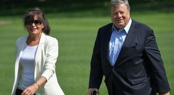 Mertua Donald Trump Resmi Menjadi Warga Negara Amerika Serikat
