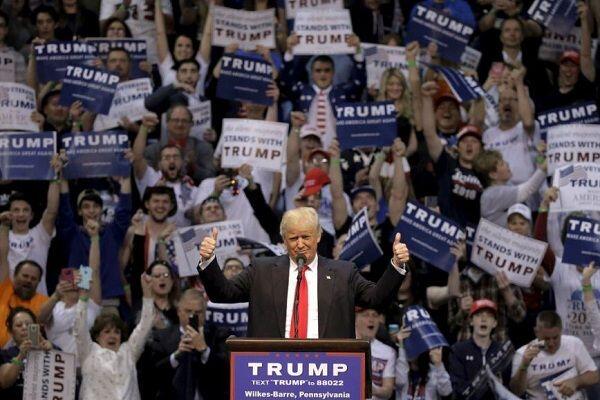 Mertua Donald Trump Resmi Menjadi Warga Negara Amerika Serikat